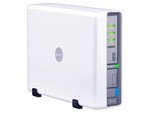 1-lemezes NAS (800 Mhz CPU, 128 MB RAM)